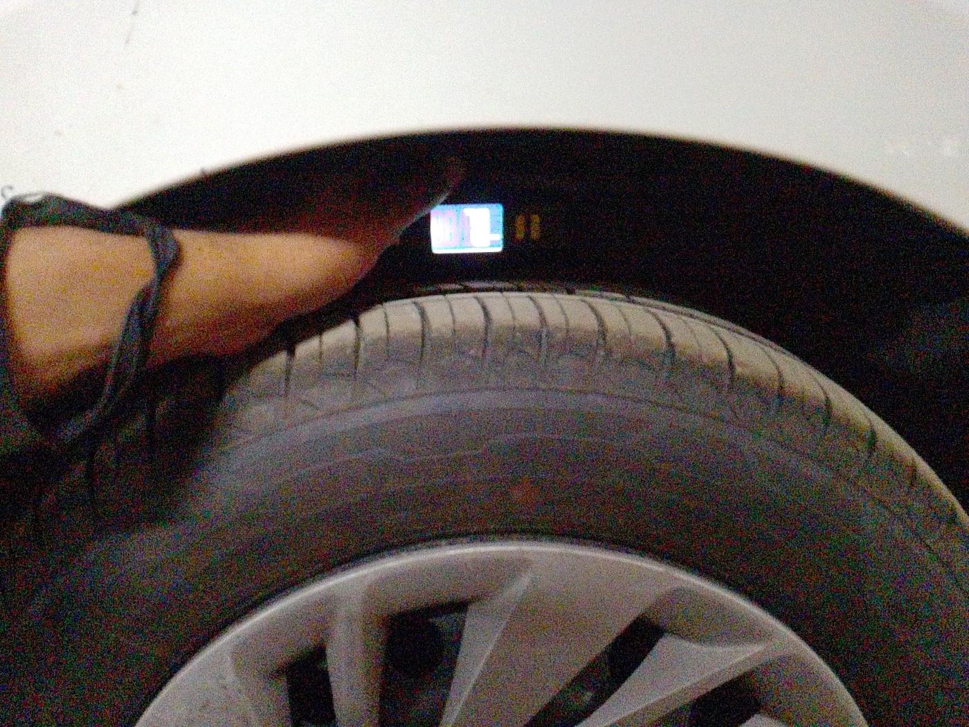 2021 Maruti Ertiga VXI SHVS, Petrol, Manual, 41,628 km, tyre