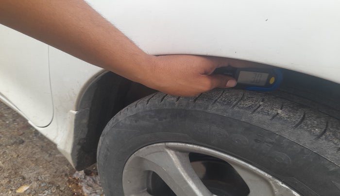 2014 Honda City 1.5L I-DTEC V, Diesel, Manual, 1,09,362 km, tyre