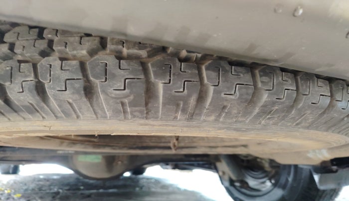 2017 Tata Hexa XT 4X2 6 STR, Diesel, Manual, 1,96,850 km, tyre