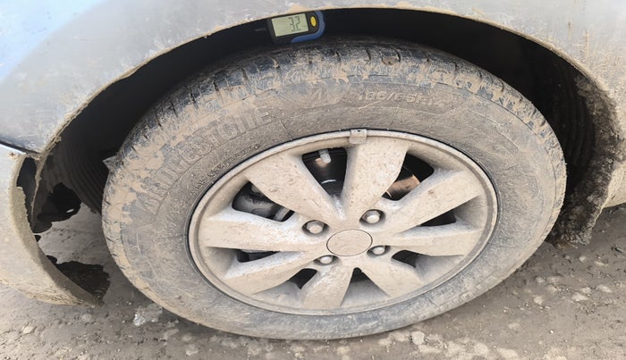 2013 Hyundai i20 SPORTZ 1.4 CRDI, Diesel, Manual, 2,62,540 km, tyre