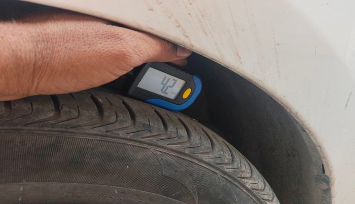 2016 Hyundai Xcent S 1.1 CRDI, Diesel, Manual, 1,20,169 km, tyre