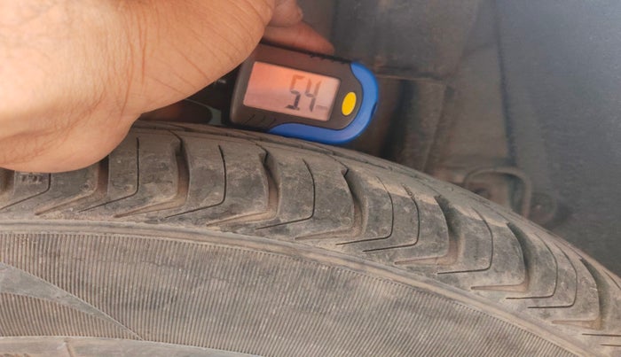 2016 Hyundai Xcent S 1.1 CRDI, Diesel, Manual, 1,20,169 km, tyre