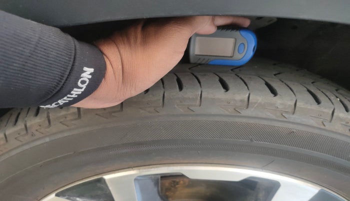 2022 Honda WR-V 1.2L I-VTEC VX MT, Petrol, Manual, 8,250 km, tyre