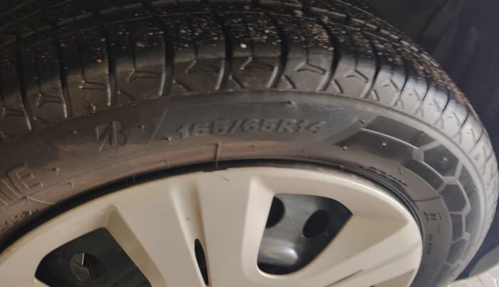 2013 Maruti Wagon R 1.0 VXI, Petrol, Manual, 85,283 km, tyre