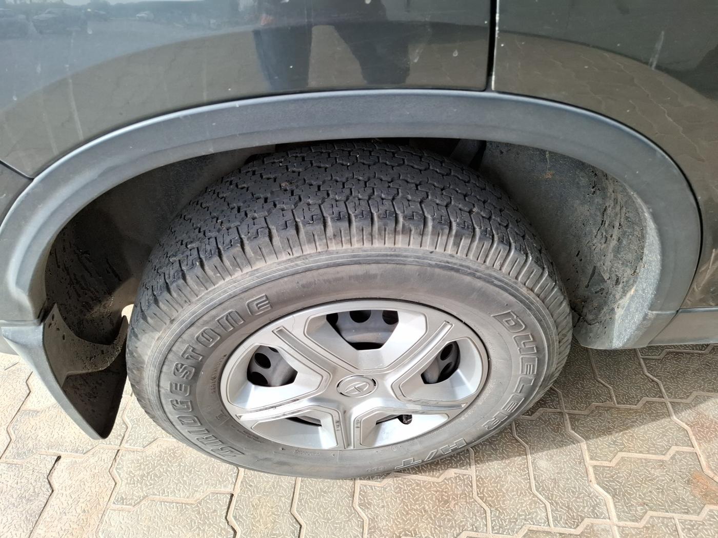 2020 Tata Harrier XM 2.0L KRYOTEC, Diesel, Manual, 1,27,317 km, tyre