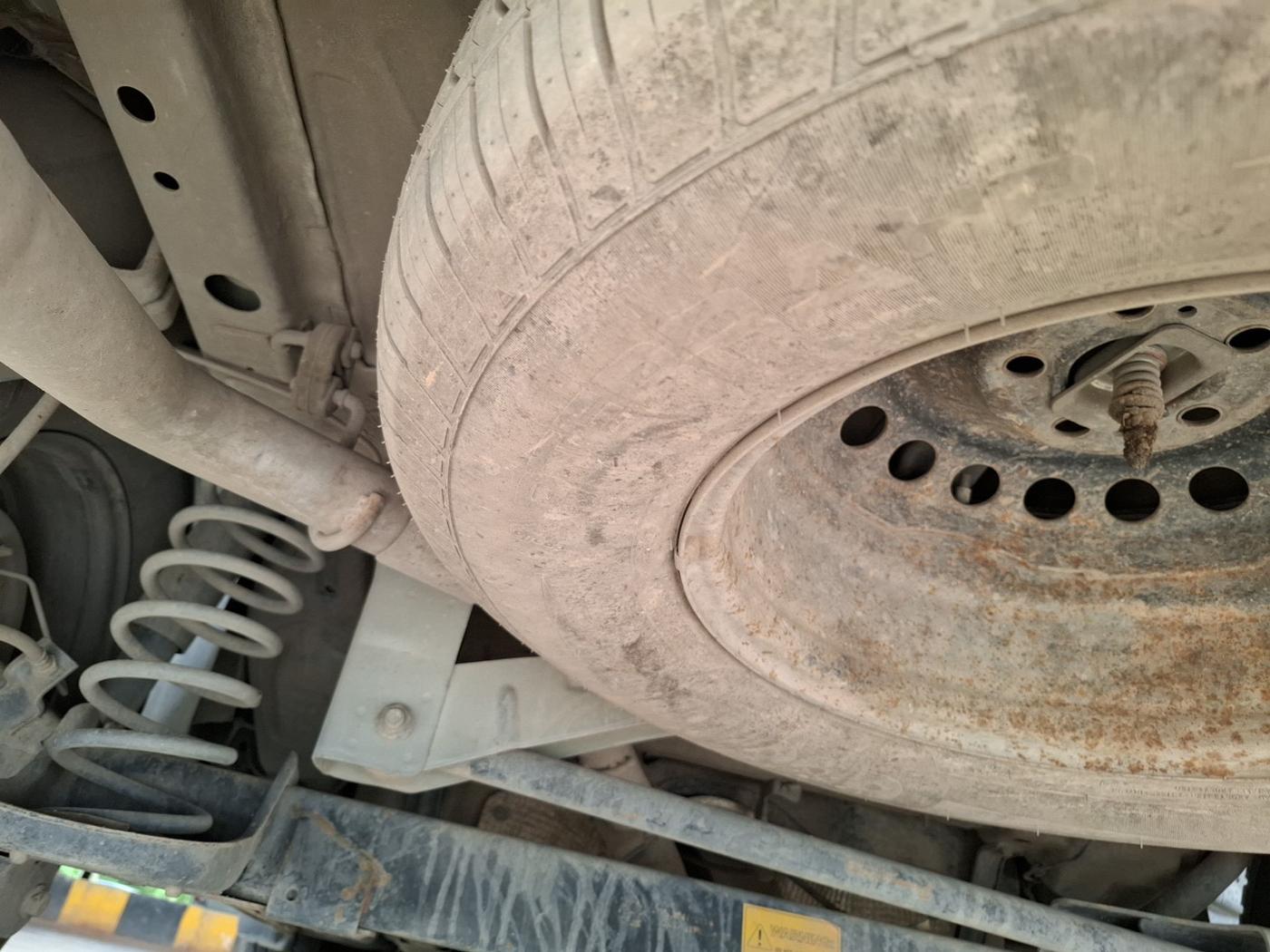 2020 Tata Harrier XM 2.0L KRYOTEC, Diesel, Manual, 1,27,317 km, tyre