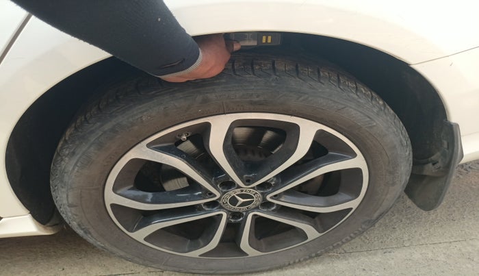 2018 Mercedes Benz C Class C 200 AVANTGARDE, Petrol, Automatic, 17,429 km, tyre