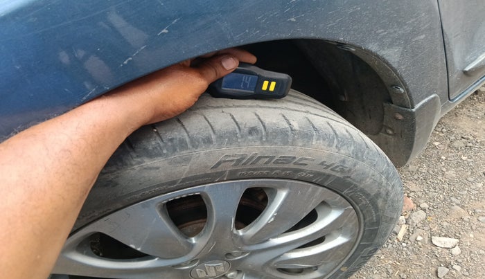 2017 Maruti Baleno ZETA PETROL 1.2, Petrol, Manual, 1,21,012 km, tyre