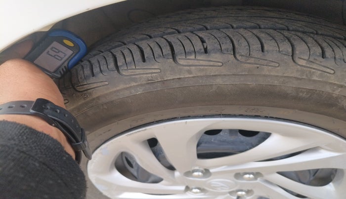 2021 Hyundai AURA S 1.2 CNG, Petrol, Manual, 1,03,282 km, tyre