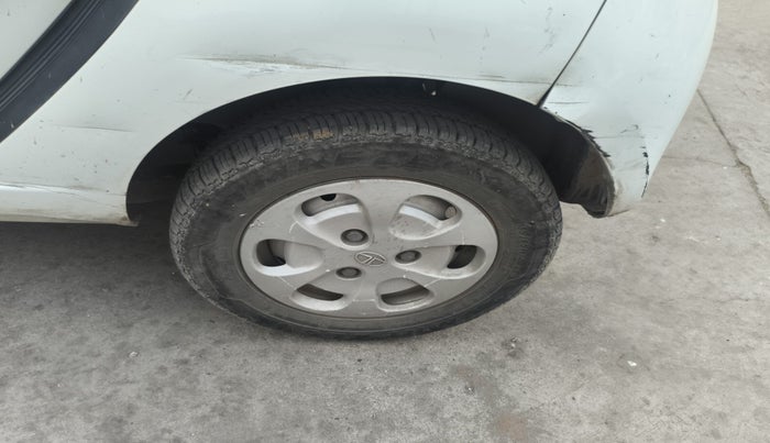 2015 Tata Nano LX, Petrol, Manual, 76,500 km, tyre