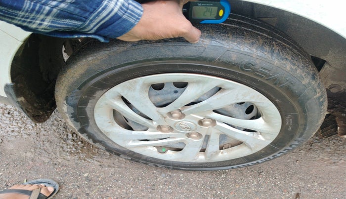 2020 Hyundai AURA S 1.2 CNG, Petrol, Manual, 1,03,555 km, tyre