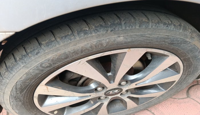 2013 Hyundai Verna FLUIDIC 1.6 VTVT SX AT, Petrol, Automatic, 59,645 km, tyre