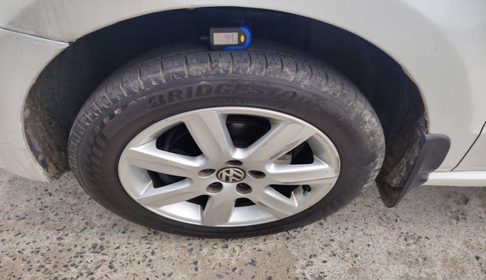 2010 Volkswagen Polo HIGHLINE1.2L, Petrol, Manual, 77,286 km, tyre