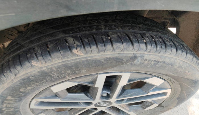 2022 Hyundai VENUE SX 1.5 CRDI, Diesel, Manual, 37,073 km, tyre