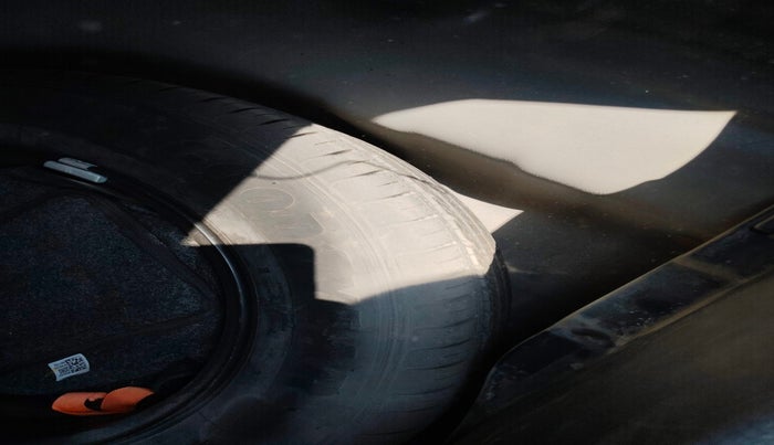 2022 Hyundai VENUE SX 1.5 CRDI, Diesel, Manual, 37,073 km, tyre