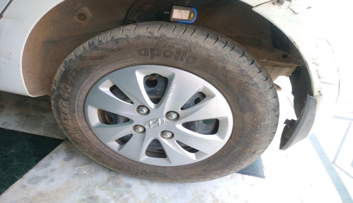 2012 Hyundai i10 SPORTZ 1.2, Petrol, Manual, 85,368 km, tyre