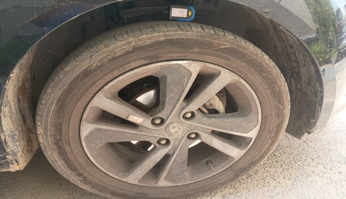 2023 Tata ALTROZ XZ PLUS DIESEL DARK EDITION, Diesel, Manual, 82,473 km, tyre