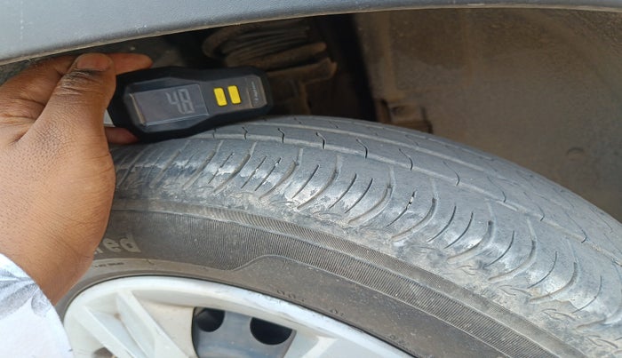 2020 Renault Kwid RXT 0.8, Petrol, Manual, 1,13,535 km, tyre