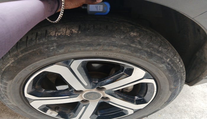 2022 Tata NEXON EV XZ PLUS, Electric, Automatic, 63,000 km, tyre