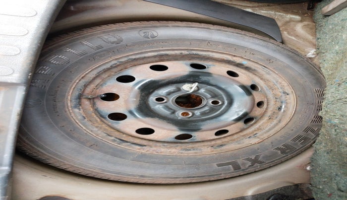 2014 Maruti Ritz VXI, Petrol, Manual, 1,85,563 km, tyre