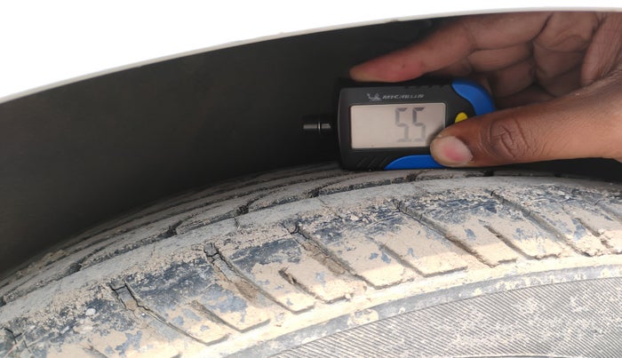 2011 Nissan Micra XV DIESEL, Diesel, Manual, 1,00,487 km, tyre