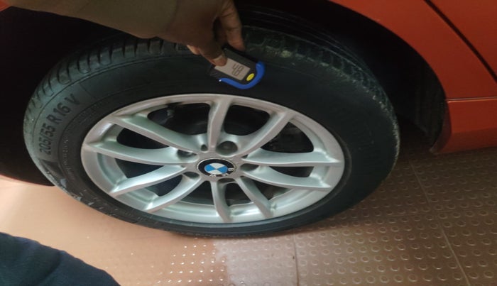 2013 BMW 1 Series 118D HATCHBACK, Diesel, Automatic, 1,05,011 km, tyre