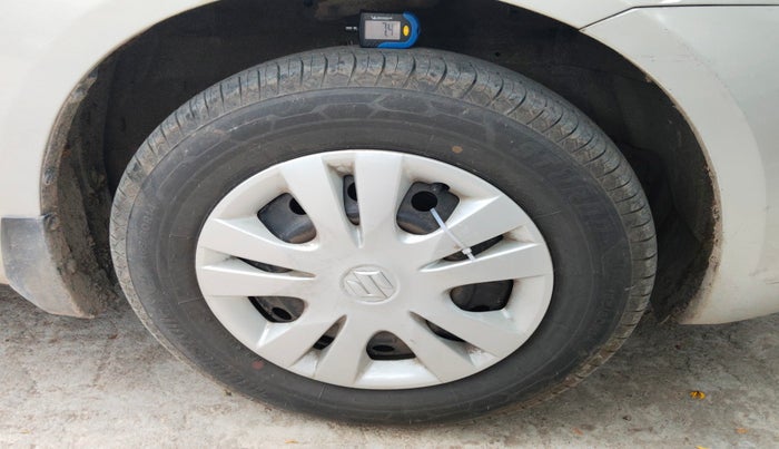 2014 Maruti Swift VXI, Petrol, Manual, 1,19,031 km, tyre