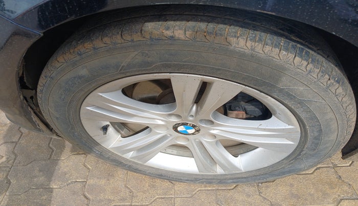 2014 BMW 3 Series 320D SPORTLINE, Diesel, Automatic, 71,839 km, tyre