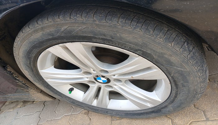 2014 BMW 3 Series 320D SPORTLINE, Diesel, Automatic, 71,839 km, tyre