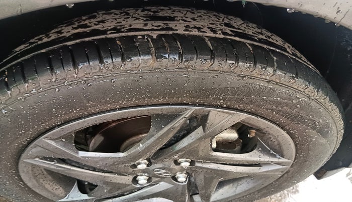 2022 Hyundai NEW I20 SPORTZ 1.2 MT, Petrol, Manual, 11,037 km, tyre