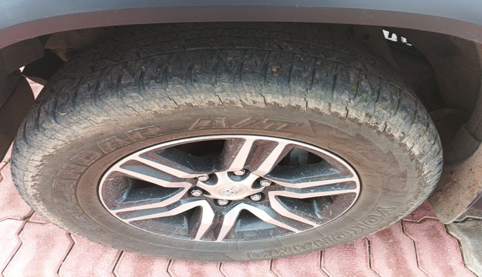 2017 Toyota Fortuner 2.8 4X2 MT, Diesel, Manual, 1,31,231 km, tyre