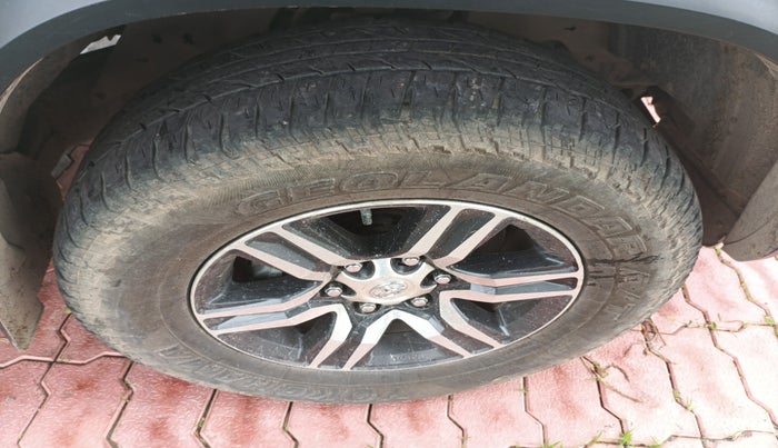 2017 Toyota Fortuner 2.8 4X2 MT, Diesel, Manual, 1,31,231 km, tyre