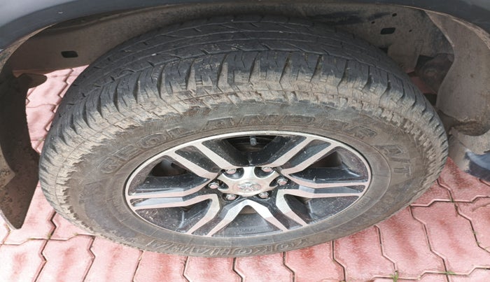 2017 Toyota Fortuner 2.8 4X2 MT, Diesel, Manual, 1,31,231 km, tyre