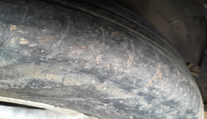 2016 Maruti Swift VDI ABS, Diesel, Manual, 1,32,460 km, tyre