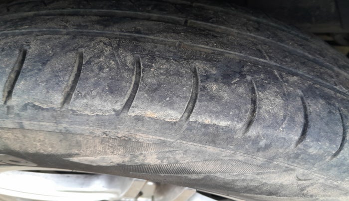 2016 Maruti Swift VDI ABS, Diesel, Manual, 1,32,460 km, tyre