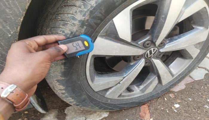 2023 Volkswagen TAIGUN TOPLINE 1.0 TSI AT, Petrol, Automatic, 29,197 km, tyre