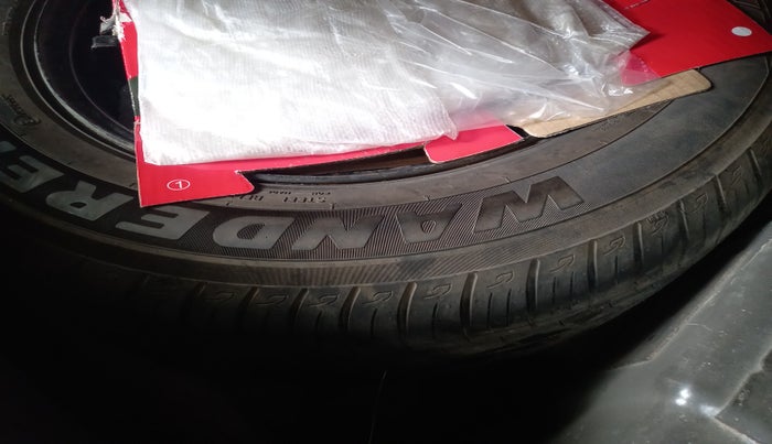 2022 Tata NEXON EV XZ PLUS LUX DARK EDITION, Electric, Automatic, 70,228 km, tyre