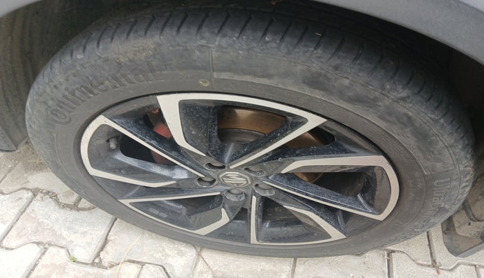 2022 MG ASTOR SAVVY 1.3 TURBO AT S RED, Petrol, Automatic, 33,369 km, tyre