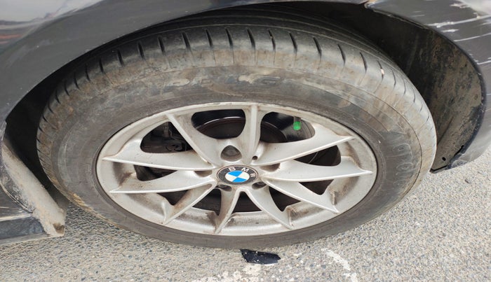 2010 BMW 3 Series 320d, Diesel, Automatic, 80,966 km, tyre