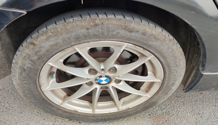 2010 BMW 3 Series 320d, Diesel, Automatic, 80,966 km, tyre