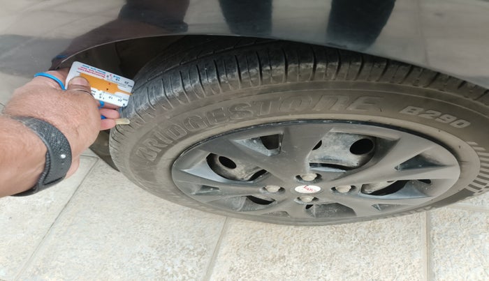 2012 Hyundai i10 MAGNA 1.2, Petrol, Manual, 69,856 km, tyre