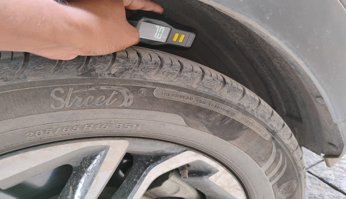 2023 KIA CARENS X Line 1.5 Diesel AT 6 STR, Diesel, Automatic, 21,693 km, tyre