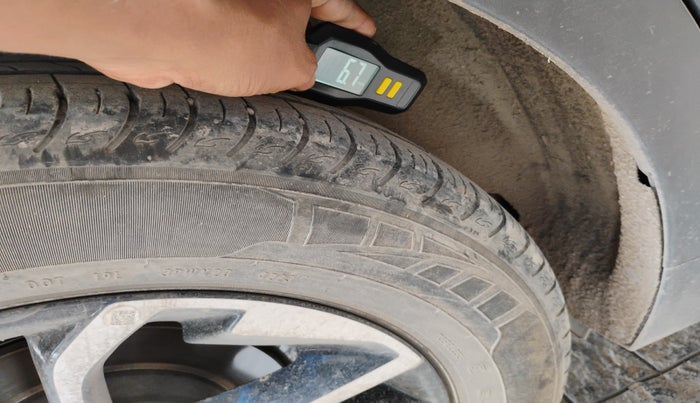 2023 KIA CARENS X Line 1.5 Diesel AT 6 STR, Diesel, Automatic, 21,693 km, tyre