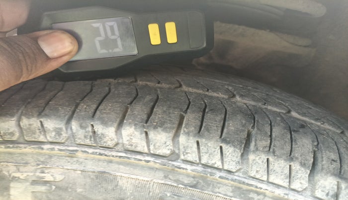 2013 Hyundai Santro Xing GL PLUS, Petrol, Manual, 1,07,542 km, tyre