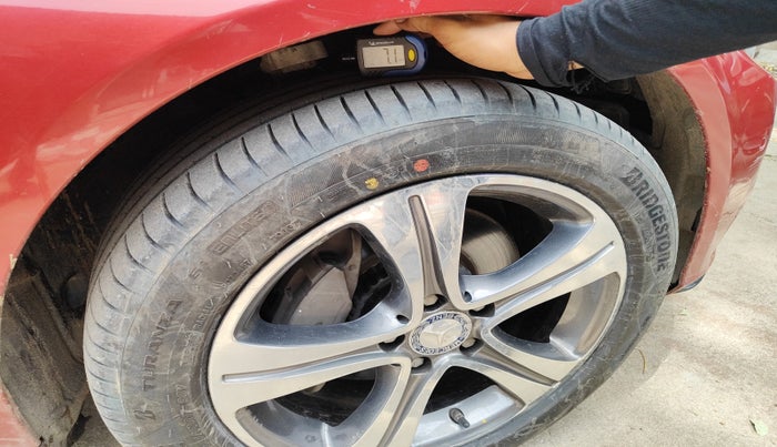 2017 Mercedes Benz C Class 250 D AVANTGARDE, Diesel, Automatic, 1,90,074 km, tyre