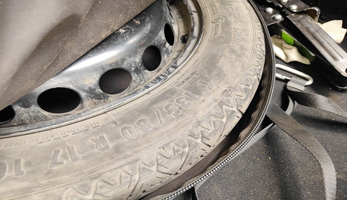 2017 Mercedes Benz C Class 250 D AVANTGARDE, Diesel, Automatic, 1,90,074 km, tyre