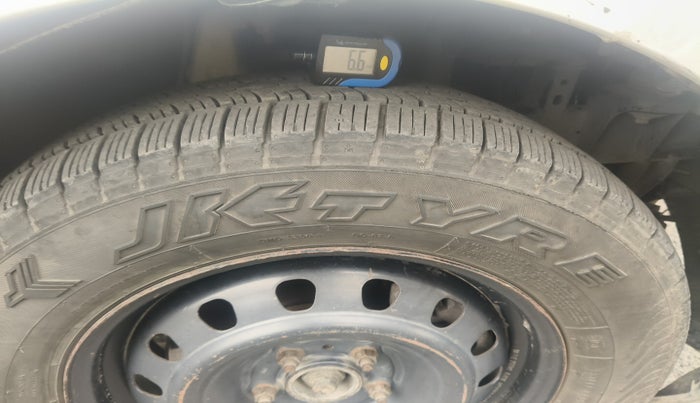 2019 Mahindra MARAZZO M4 8 STR, Diesel, Manual, 4,37,036 km, tyre