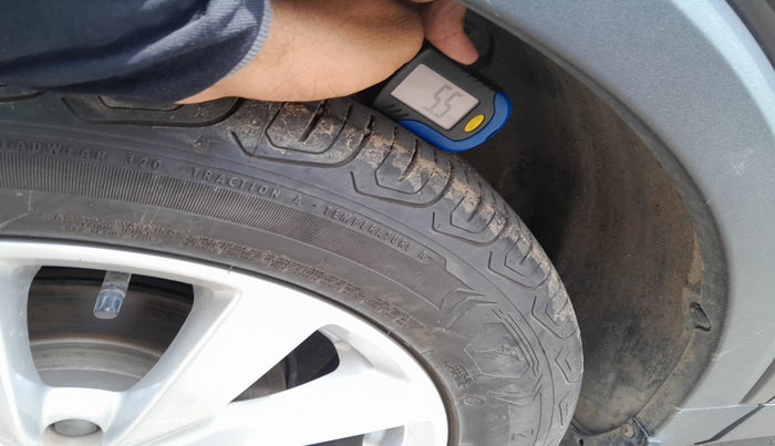 2024 MG ASTOR Select 1.5 MT (Ivory), Petrol, Manual, 8,909 km, tyre