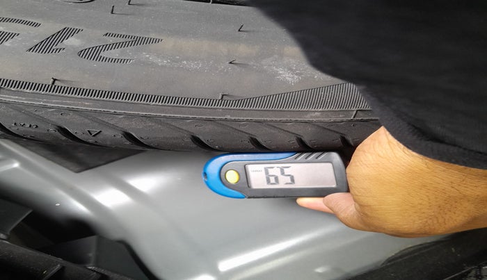 2024 MG ASTOR Select 1.5 MT (Ivory), Petrol, Manual, 8,909 km, tyre