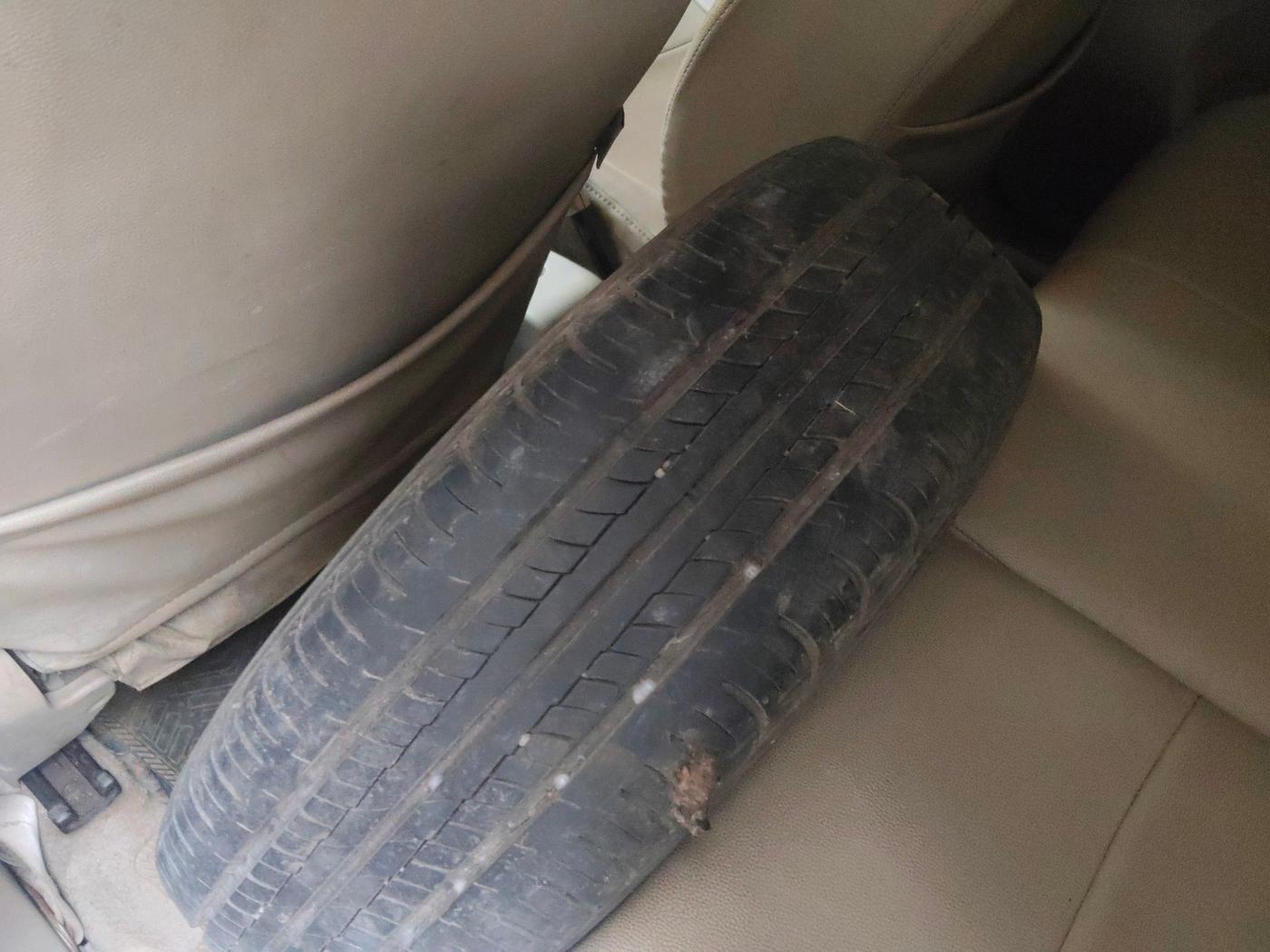 2014 Maruti Ertiga VDI, Diesel, Manual, 91,678 km, tyre